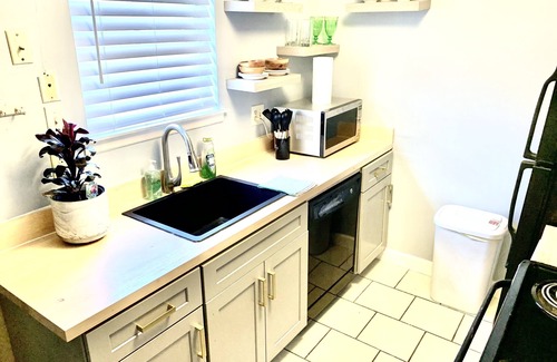 Berclair House | Midterm stay/job relocation/corporate travelers/construction workers