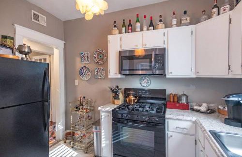 Midtown Apartment | Midtown Bohemian Retreat