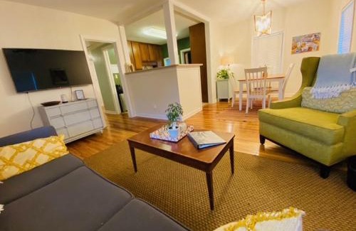 Glenview-Pinegrove House | Midtown Cottage Close To Fsudowntown