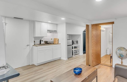 Central Sacramento House | Midtown Gem with Secret Speakeasy