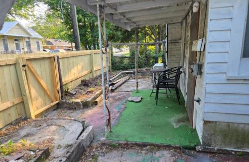 Mobile House | Midtown Guesthouse