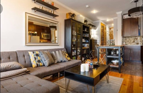 Midtown West Apartment | Midtown Manhattan Modern Charming 1BD Apt near Times Square