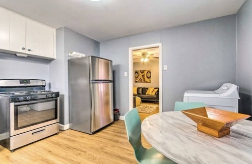 Midtown Apartment | Midtown Oasis