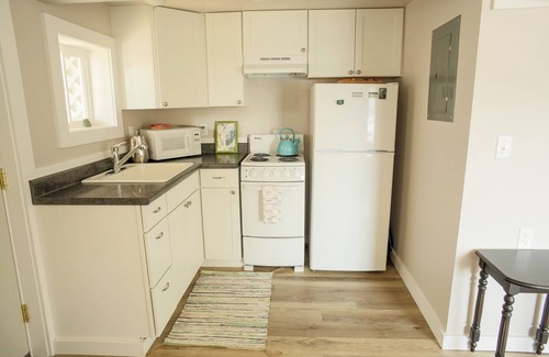 Ketchikan Apartment | Midtown Studio Apartment with a View