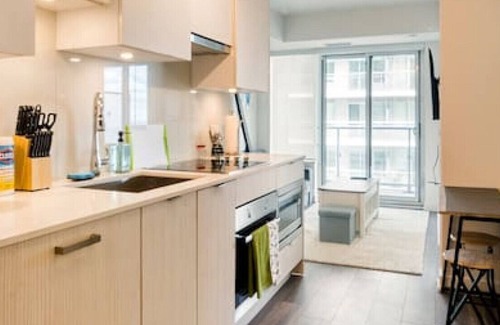 Sherwood Park Condo | Midtown Toronto Amazing 1Bed 1Bath