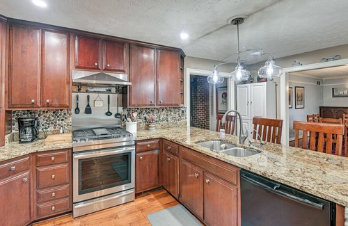 Frankfort House | Midway Home on 22 Acres Near Bourbon Trail!