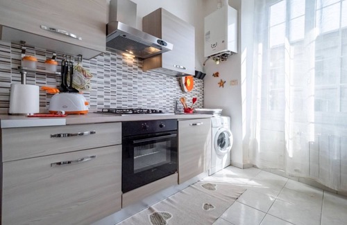 La Spezia Apartment | Migliarina Station Comfy Apt w/Balcony