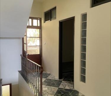 Emei House | Mihu Mountain Bed and Breakfast