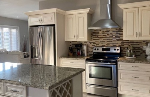 Alcona House | "Mikasa" Beach Cottage