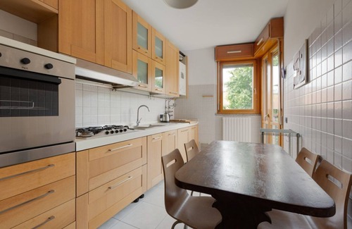 Ripamonti Corvetto Apartment | Milan Rogoredo Balcony Apartment x6