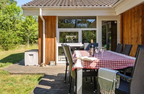 Hou House | "Milda" - 1.9km from the sea by Interhome