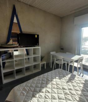 Marina di Castagneto Carducci Apartment | Miledy monolocale direttamente sul mare