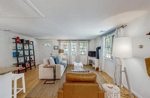 South Dennis House | Miles Away