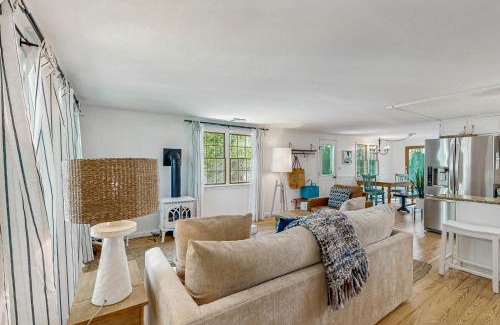 South Dennis House | Miles Away
