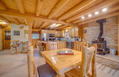 Florissant House | Miles from anything, in the middle of everything