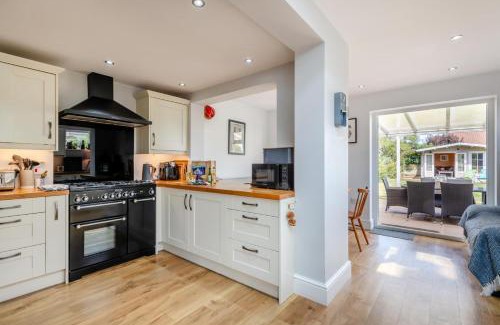 Wrentham House | Mill Cove