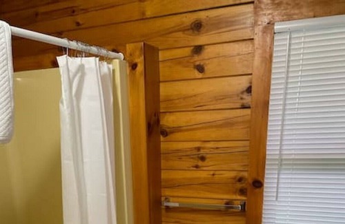 Pulaski Apartment | Mill House Market Suite D