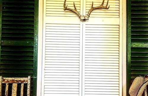 Demorest Cottage | Mill house offers comfort, and charm