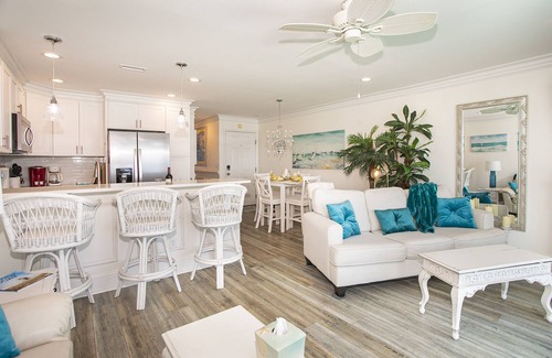 Wilmington Beach Condo | Million Dollar Oceanfront View - Pristine Condo - Top Floor - Large Deck!