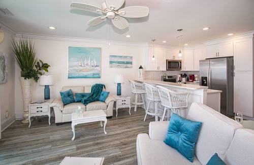 Wilmington Beach Condo | Million Dollar Oceanfront View - Pristine Condo - Top Floor - Large Deck!