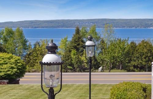 Petoskey House | Million Dollar Sunset Views of Petoskey Bay