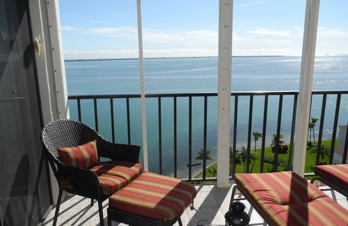 Palma del Mar Condo | Million Dollar Views on Tropical Isla del Sol