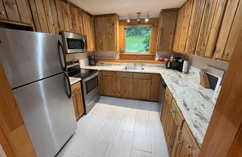 Jackson Condo | Million Dollar View of Mt Washington Range By Story Land, Hiking, North Conway