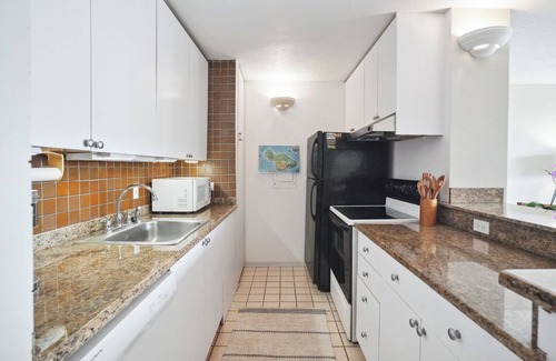 Maalaea Condo | Million Dollar View of Maalaea Coastline - Island Breeze