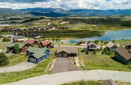 Tabernash House | Million Dollar Views From The "Grand Tabby"!