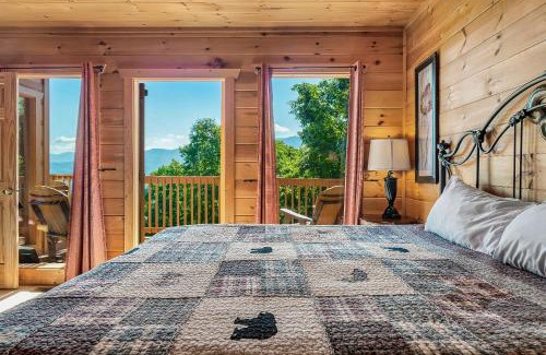 Chalet Village House | Million Views Theater Hot Tub Game Room