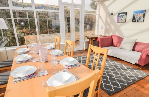 St Abbs House | MILLRACE NORTHFIELD, pet friendly, with open fire in St Abbs