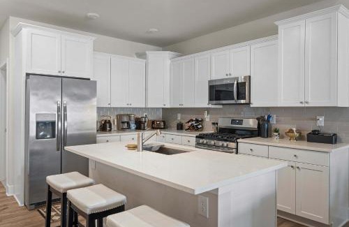 Frankford House | Milos Haven - Close to Beaches