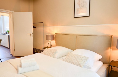 Rott Apartment | Milpau: Studio | Nespresso | Netflix | Patio