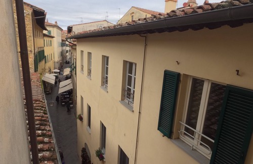 Arezzo Apartment | Milton House - Two Bedroom Apartment, Sleeps 6