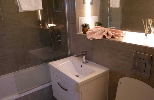 Great Linford Apartment | Milton Keynes