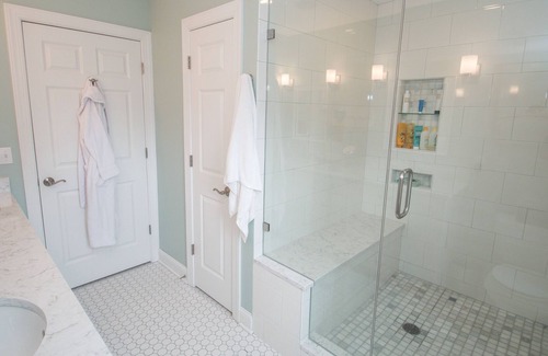 Whitefish Bay House | Milwaukee North Shore; 4 bed, 2.5 bath, Spacious, Open Concept Home