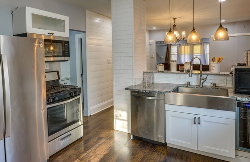 Milwaukee House | Milwaukee Vacation Rental - 2 Mi to Dineen Park!