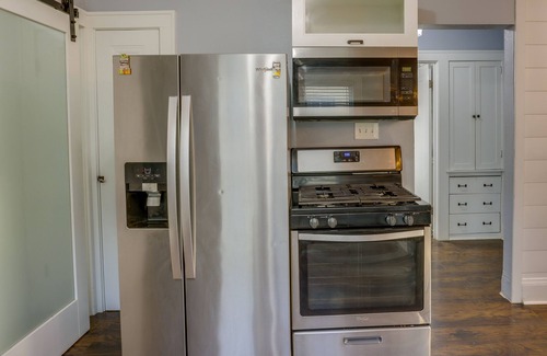Milwaukee House | Milwaukee Vacation Rental - 2 Mi to Dineen Park!
