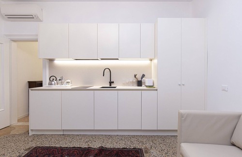 Molina Apartment | Mimina Suite, Lovely 1 Br Apartment By Halldis