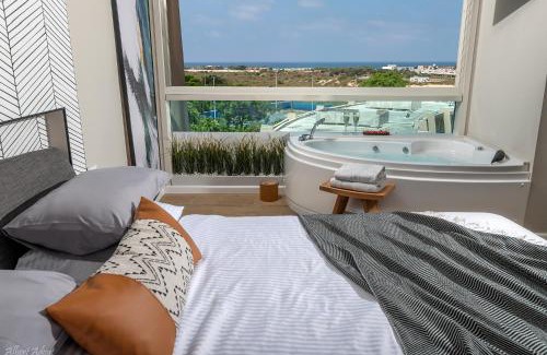 Or Akiva Apartment | Mina's luxury suite - panoramic sea view- קיסריה