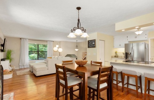Hendersonville House | Mindful Manor Peaceful Retreat