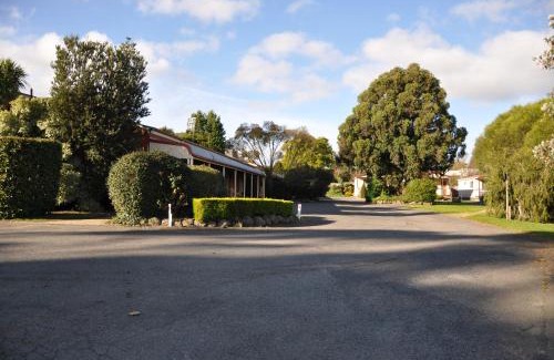 Ballarat East Hotel | Miner's Retreat Motel