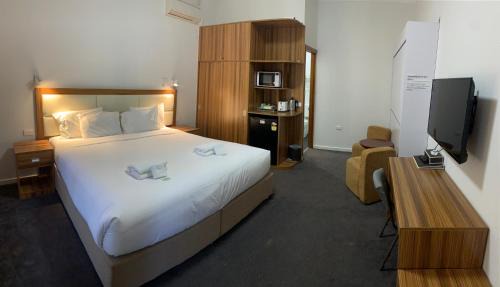 Ballarat East Hotel | Miner's Retreat Motel