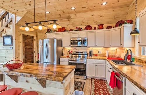 Mineral Bluff Cabin | Mineral Bluff Cabin Near Lake Blue Ridge!