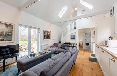 Battle House | Mingan Barn