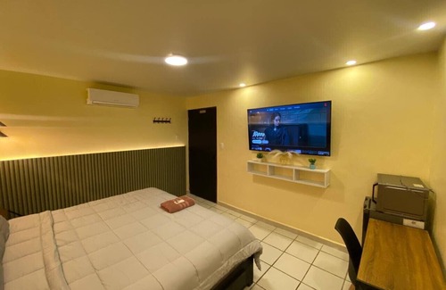 Chetumal Hotel | Mini Hotel Chetumal - Room 3 - King Bed