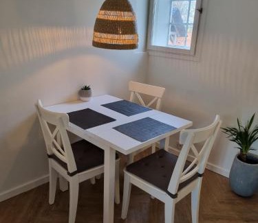 Baring Apartment | Mini-lejlighed med køkken - Deler bad og toilet med nabolejlighed 4