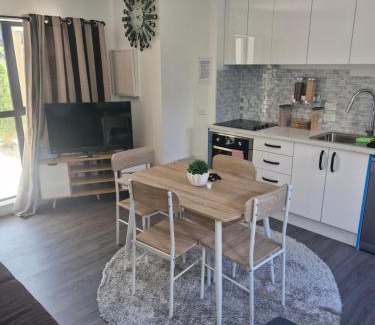 Papatoetoe House | Mini Mansion