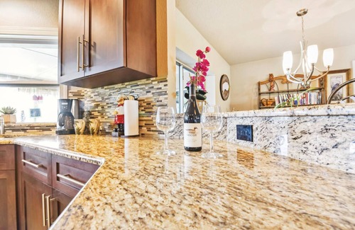 Biggar House | Mini Margaritaville .Waterfront (Gulf Access), Tropical Infinity Pool Home
