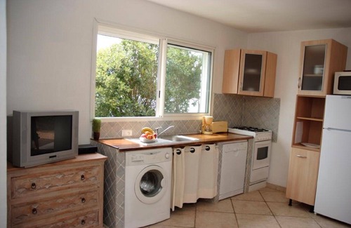 Favone Villa | Mini villa 2 people, ground floor, feet in the water direct access to the beach
